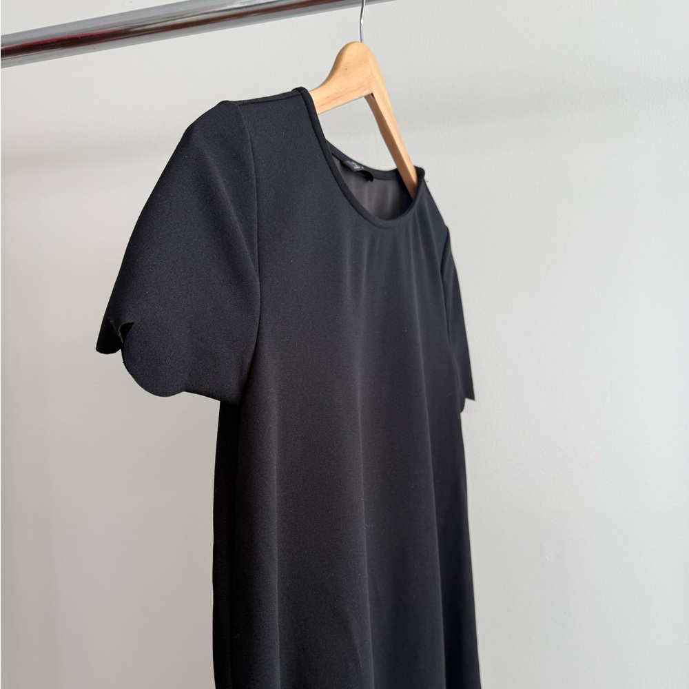 SHEIN Scalloped Hem Dress